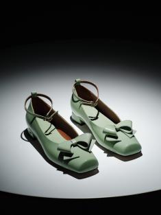 Mimi flat shoes