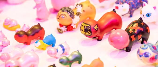 "Willy cat" platform toy (artist collaboration)