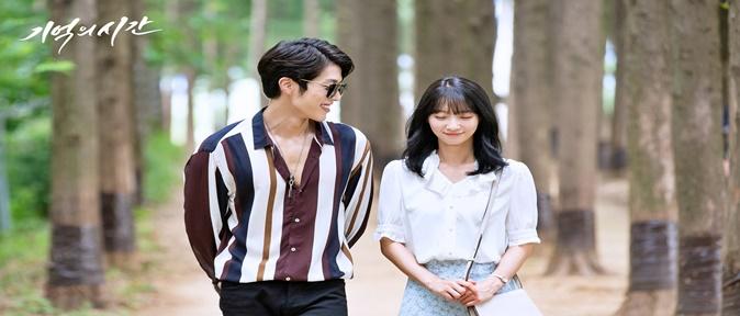 Main Casts Seong-yeol & Binny of drama <A Time to Remember>